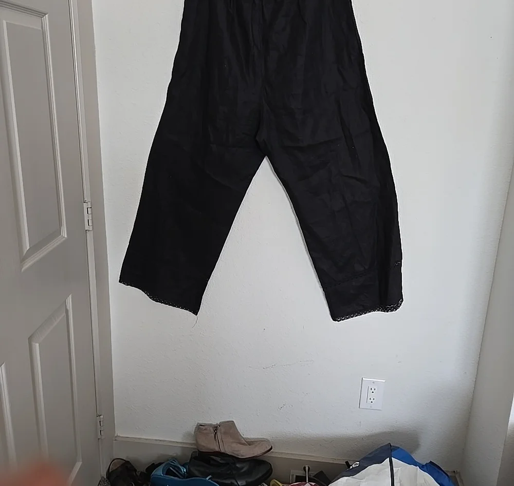 Reformation Black Relaxed 100% Linen Pants With Lace Hem Size 14